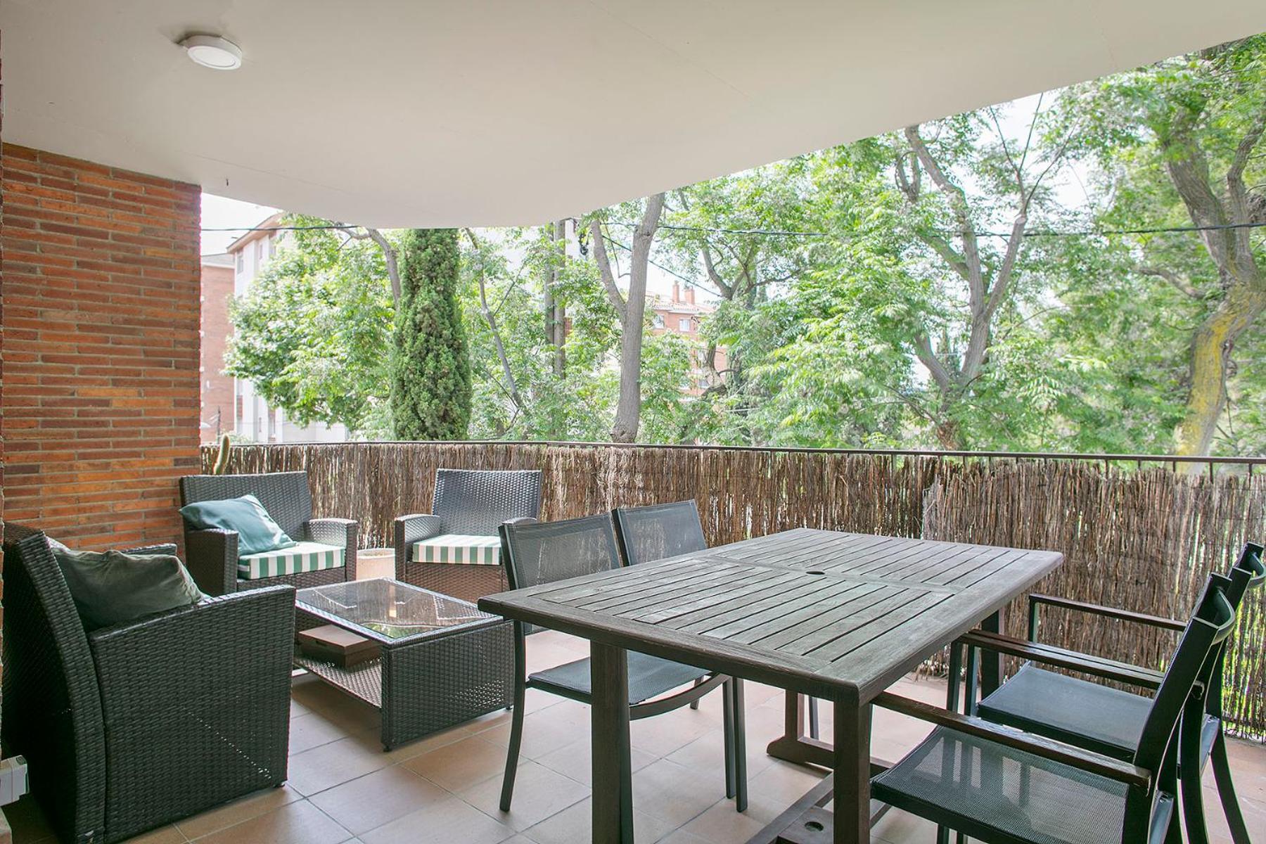 La Terraza De Sant Cugat Apartment ซันต์กูกัต เดล บาเยส ภายนอก รูปภาพ